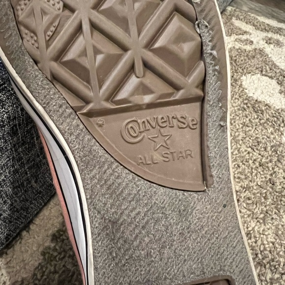 Light pink Converse - Picture 8 of 8